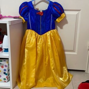 Snow White dress